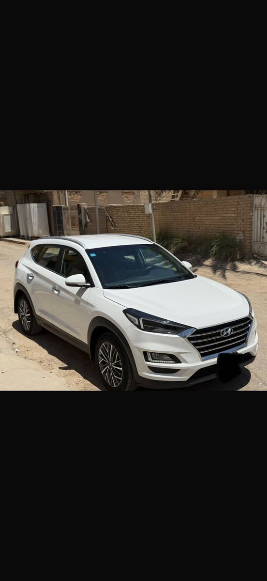 توسان ٢٠٢٠ الكاصد
كفاله عامه 
ماشيه ٦٩
رقم بغداد 
مكاني حله 
السعر ٢٠٤ وبي مجال
***********
