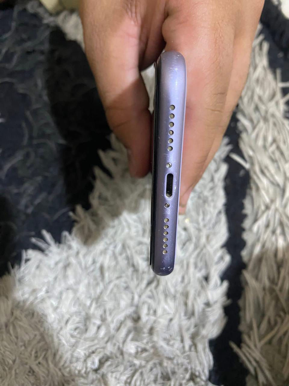 ايفون 11 عادي لون مميز بنفسجي
ذاكر 126 
تك سيم كارت
بطارية 79 
الجهاز شرط كلين ما مفتوح مابي اي شي وانطيك ضمان استرجاع يوم كامل 
الموصل المزارع 
رقم تواصل واتساب ***********
