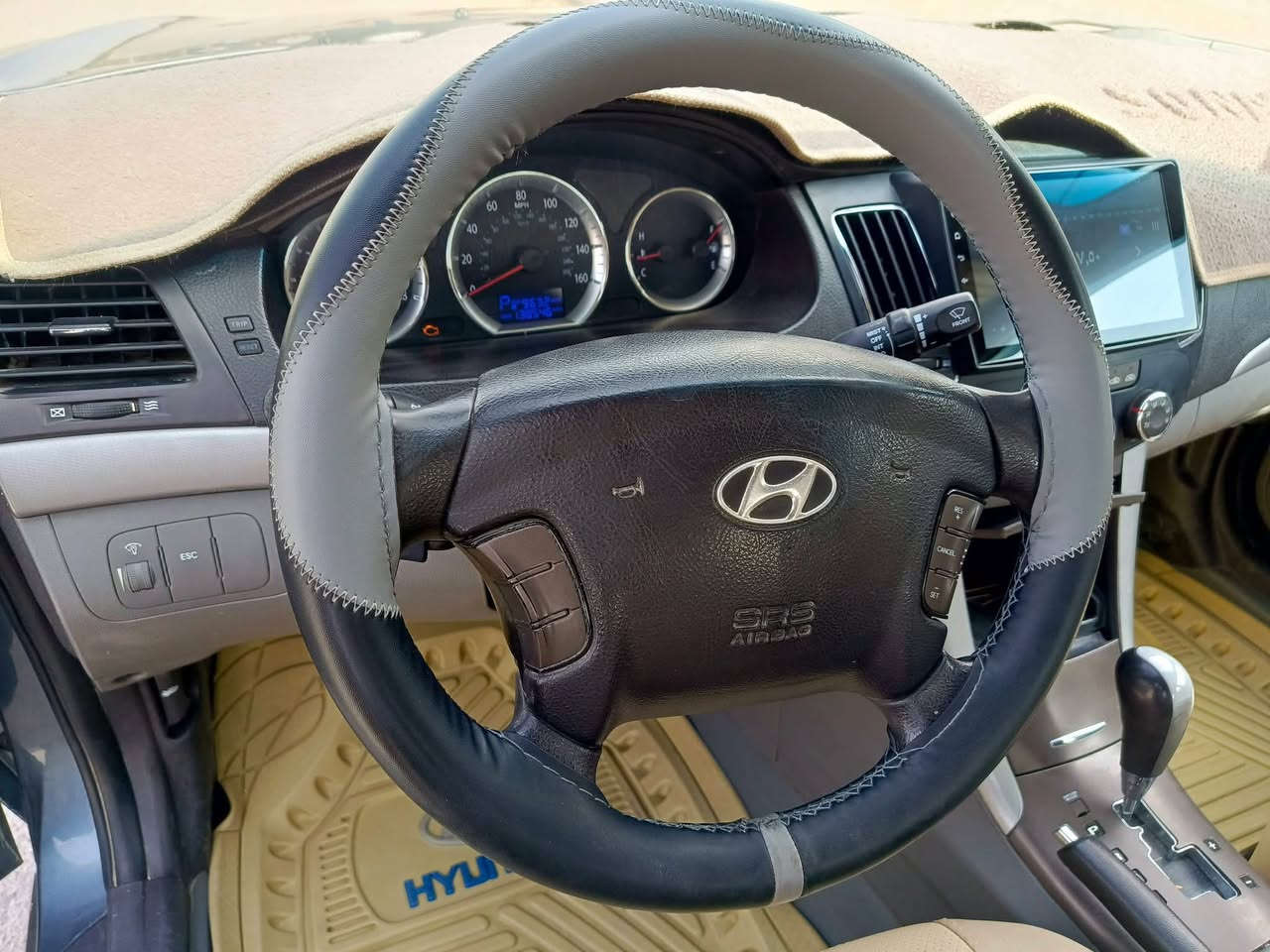 السلام وعليكم سوناتا 2009 وارد أمريكي تخم تاير صدر أمامي وخلفي جديد تدفئة تبريد مكينه وكير جدد رقم أنبار إنكليزي تحويل ثاني يوم وهذا السونار جديد مال البارحه بـ105 وبيها مجال شي بسيط مكاني الفلوجه بيع فقط

الاستفسار

***********

***********
