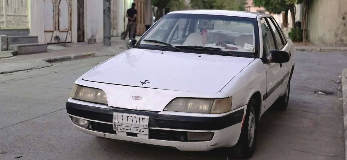 دایۆ اسپرۆ بۆ فرۆشتن مۆدیل 1995  مەکینە 16ی فەل بەخاخ شتێکی زۆر جوانو جایزە   چوار تایەی لۆکی لەسەرە   ڕەقە  کەرکووکە  شەرتی تەحویل  100 هەزار غەرامەی تیایە   بەس یەک کێشەی هەیە  مەکینەی مان شۆریوە و ساف ئیش ناکات   بە یەک سلف ئیشە کا  سعری 18 گڵاو مەجال   ژ_م ***********
شوێن تەکیە  »نزیک چەمچەماڵ
