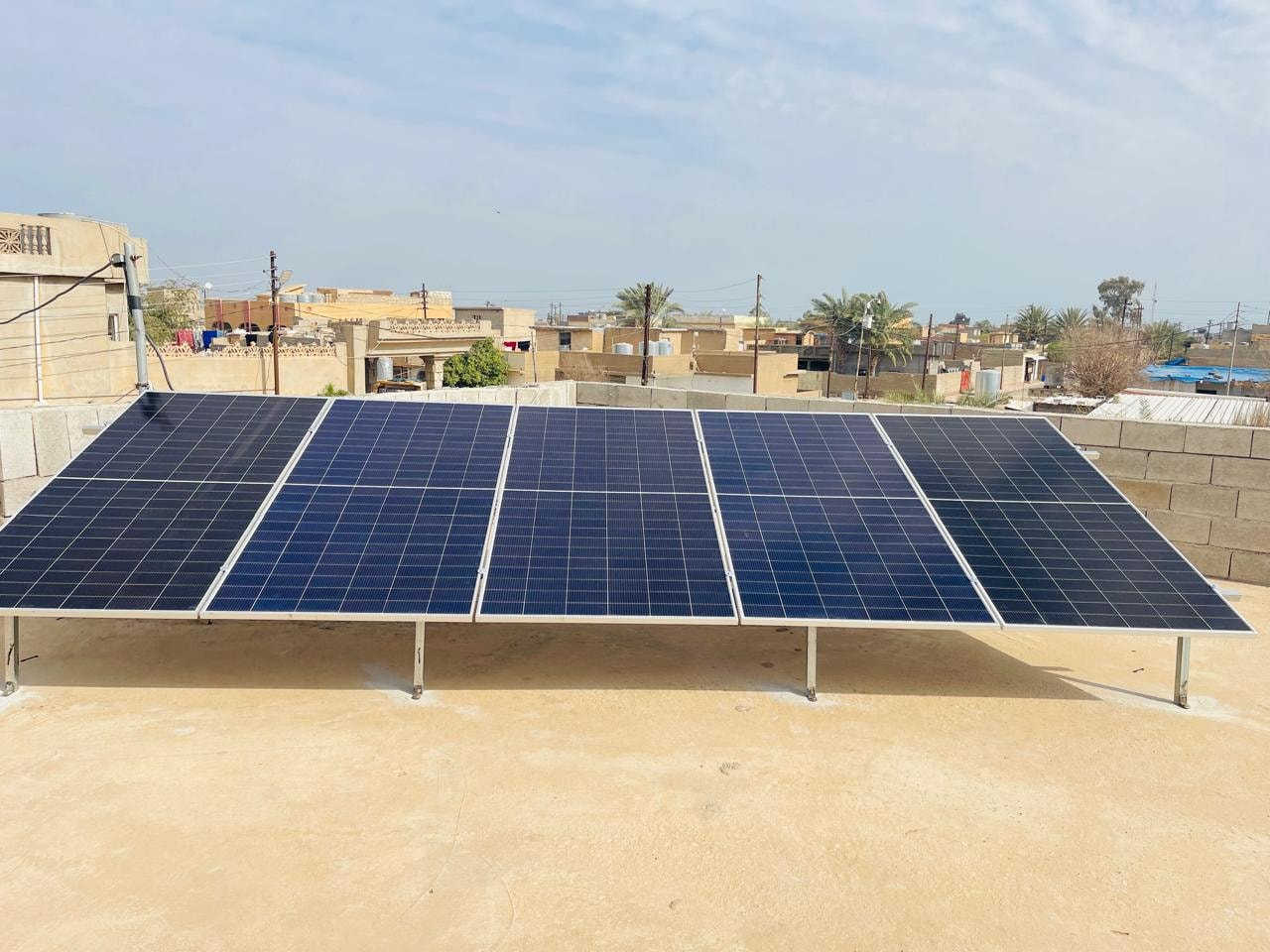 تم بفضل الله تجهيز وتنصيب  منظومة طاقة شمسية
#لمنزل_الأخ(#سيد_طه)
#الرياض
مكونات المنظومة:
🔵5  الواح ذات وجهين وكفاءة عالية
🔵 بطارية 7 كيلوواط Srne
 🔵انفيرتر  3.6 كيلوواط ماركة Srne

مكتب هاني شاكر السلطان للطاقة الشمسية 
الحويجة #ناحية الرياض
هاني   ***********
ظافر ‏ ‪0780 680 4046‬‏
رعد ‏  ‪0782 496 9996‬‏
