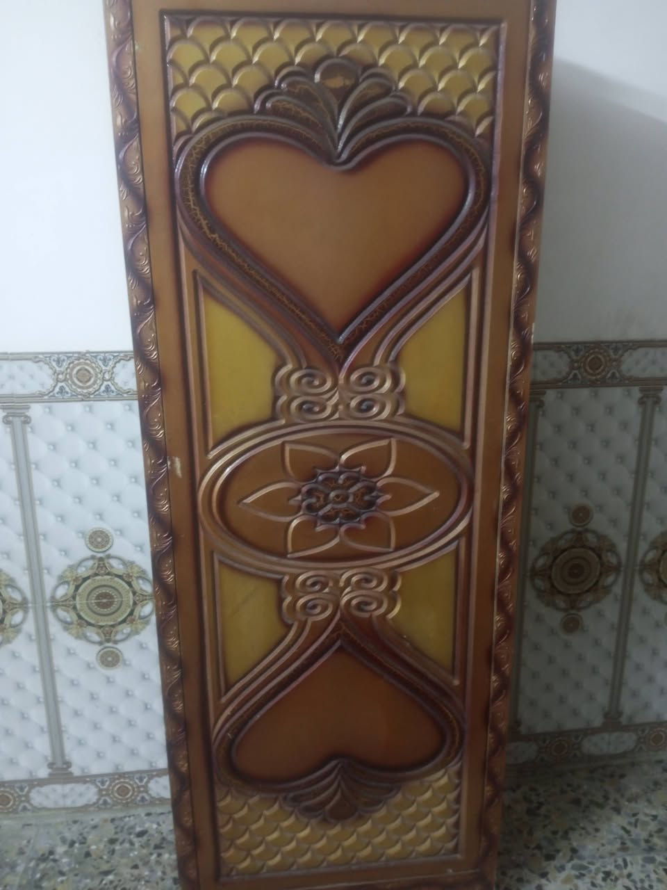 سلام عليكم غرفه صاج جديده عوزهه وارنيش ويداد  شوف عينكم سعرهه 600.... ***********
