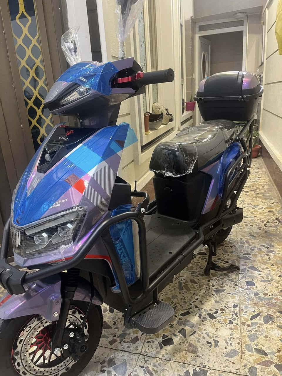 لسلام عليكم ماطور شحن للبيع نوع ماسه شبح موديل ٢٦ بعده زيرو شخط مابي بعده على وضع شركه أربع سرع سرعته ٩٩ دبل إشاره بلاتوث نضام بك رجوع إلى خلف لايت زنون عالي ناصي وياه خوذه لون مميز سعر700 وبي مجال مكان رمادي التأميم شارع نخيل مقابل مدرسه رفاعي ***********
