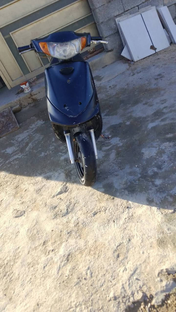 سلام عليكم دراجه للبيع قجمه دراجه حلوه وخير من الله تجي تشوفه يحتاجله كابريتر  وبريك خلفي  دراجه شغاله شاهد الله بس ماعرف اشغله من وره الكبريتر تاخذ وترجع تطفى واني عندي شغل ملتهي بي  ما الحك اوديه للمصلح شغله بسيطه يحتاجله ترتيبات عليهه بوشه 55 سلف رياضي صالصنه بلاديه تايرات جديده دراجه 275 وبيه مجال حك الجيه العنوان العامريه فرع كص ادم رقم الهاتف ***********
