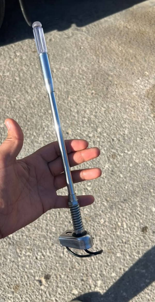 للبيع اريل ديلوكس جديد كلش ب٥٠ وتاج ضوئي اصلي تفصيخ ٦٠ مكان نجف ***********
