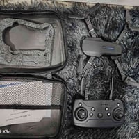 درون E88 وبيها تطبيق هم تنزله بالتليفون سعرها ٣٥ الف رقم الهاتف 077080...