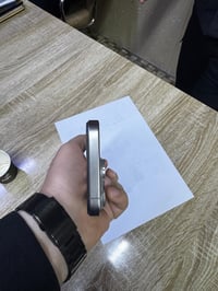 ايفون 15 برو امبدل شاشة  ذاكرة512 البطارية88 بدون ملحقاته  للبيع او مر...