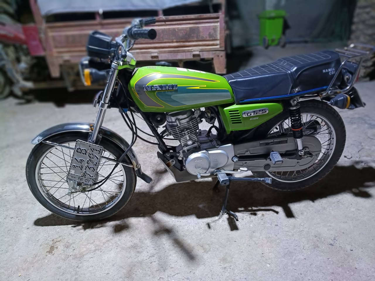 السلام عليكم دراجه اللبيع رقم وسنويه بسمي دراجه نضيفه وحلوه مامفتوحه دراجه حله من الصوره اليريده ايجي خاص متواجت مازنجر الستفسار *********** السعر 1700 وبه مجال  المكان الكرنه الشرش الجلعه وحياكم الله
