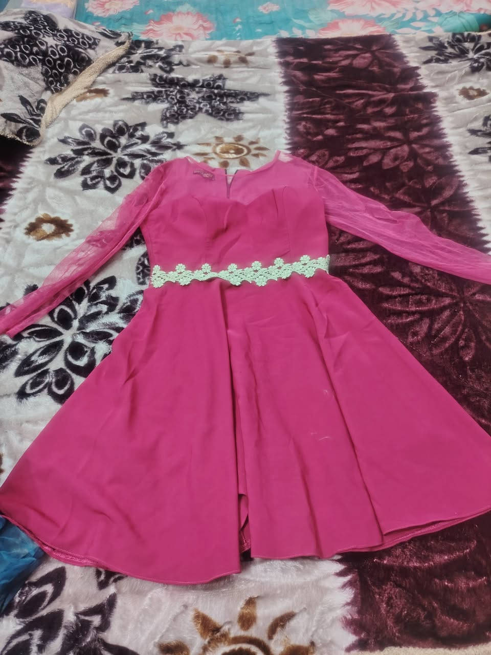 السلام عليكم فساتين ملبوسات قليل كلش اثنين قصيرات واحد طويل


**إذا كنت صاحب هذا الإعلان وتريد حذفه لأي سبب، رجاءا أرسل رسالة إلى الدعم الفني**