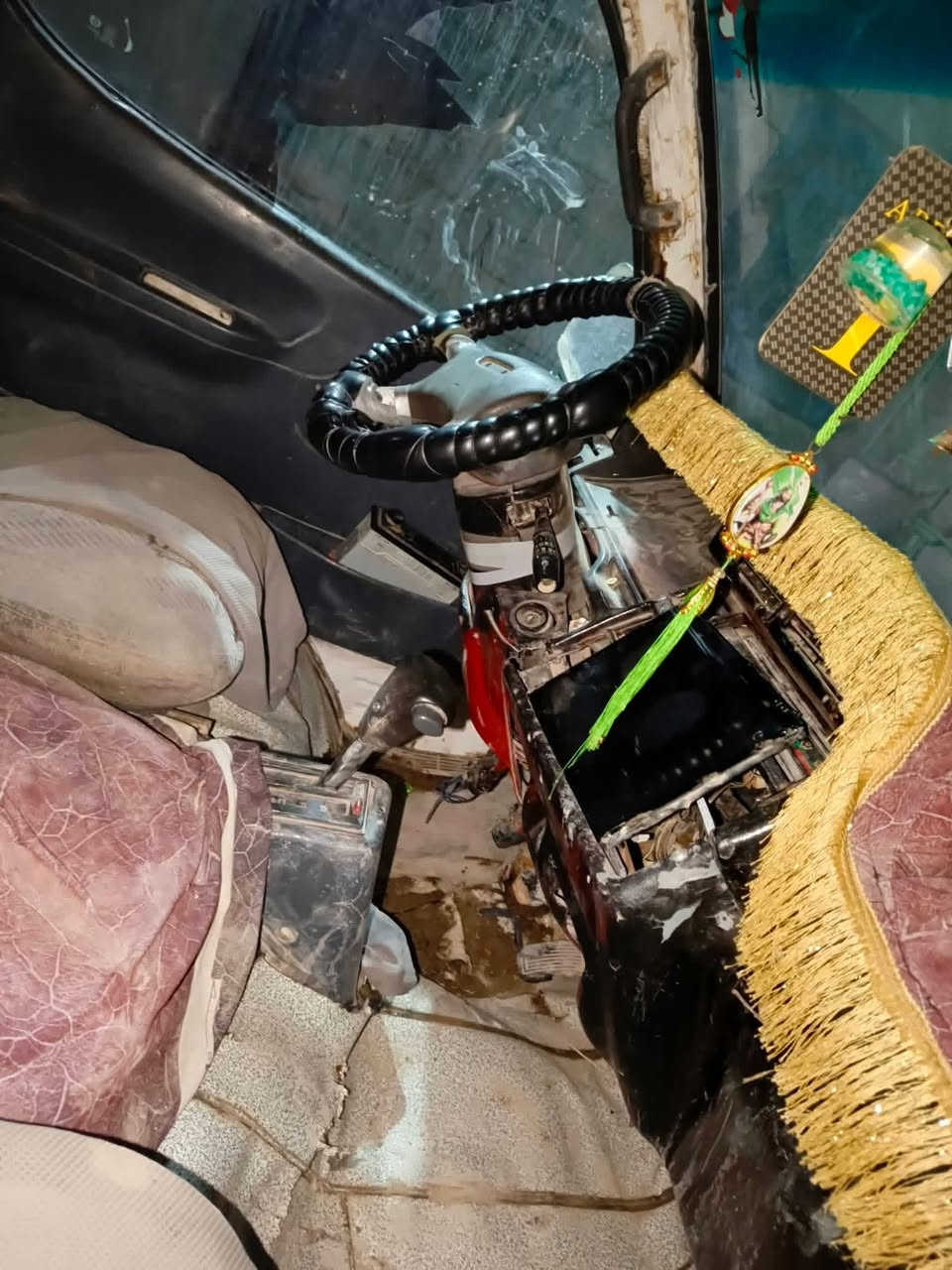 جنبي 2010 محرك 2ونص بطه ناعم يخبل السعر 16ورقه وبيه مجال السيارة راعيه موجود يحولك بس ابيع موصلي مالي علاقه بشي العنوان بصره قضاء القرنه للإستفسار ***********
