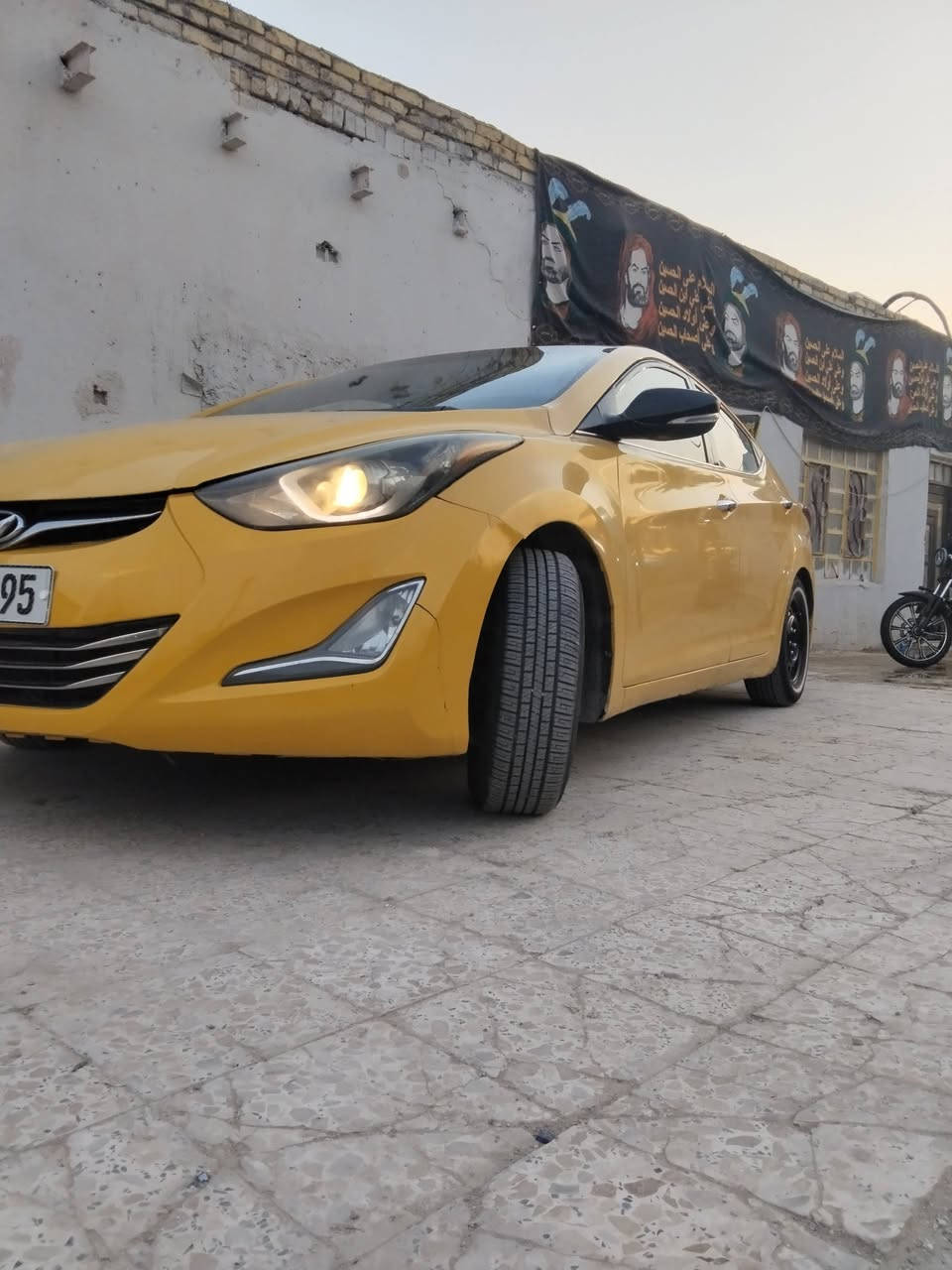 السلام عليكم النترا  للبيع موديل 15 شاشه  رقم دولي لايت  يزنون كهربائيات جاهزه السياره باسامينه تحويل ثاني يوم
اي نقص مابيه كامله  ومكاني النجف كوفه التفاصيل اتصل*********** سعر 110 وبيها مجال
