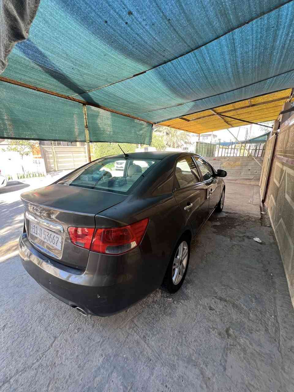 السلام عليكم سيراتو 2012
فول للاخير 
شفتات بل ستيرن 
تحكم جهتين
بصمه تشغيل
 فتحه سقف
 اشاير بل مري
مري كهرباء شفط 
كشنات جلد 
يدات نيكل بصمه ابواب 
كامره وشاشه اندرويد 
مرايه اوتو دم 
حساس رجوع خلفي بلادي
تبريد بيانو اوتو 
منضومه تبريد جديده ضمان لنهايه الصيف الجاي وصل موجود
5 تجاوي منفصل
محرك 16000 
كير 6 نمر
ماشيه 275
بيهة صبغ جاملغ خلفي طخه بصيطه مال دراجه شخط مواصله لا شواصي ولا داخل 
وبنيد مصبوغ بسبب الجراد وصوره عندي قبل الصبغ
وقمارتهة جارده
وجنطه السعر 97 وبيهة مجال
***********
