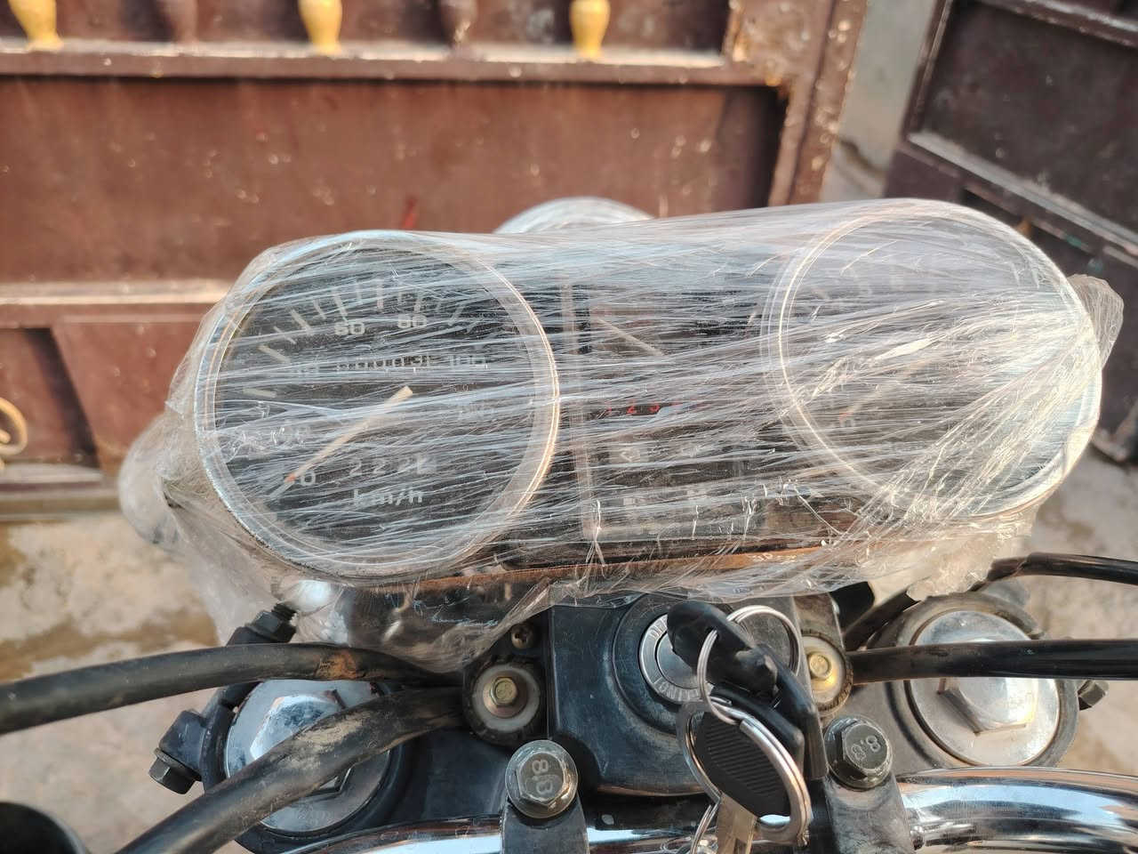 السلام عليكم ستوتة للبيع بدون محجر رقم وسنوية موديل 2023 ***********
