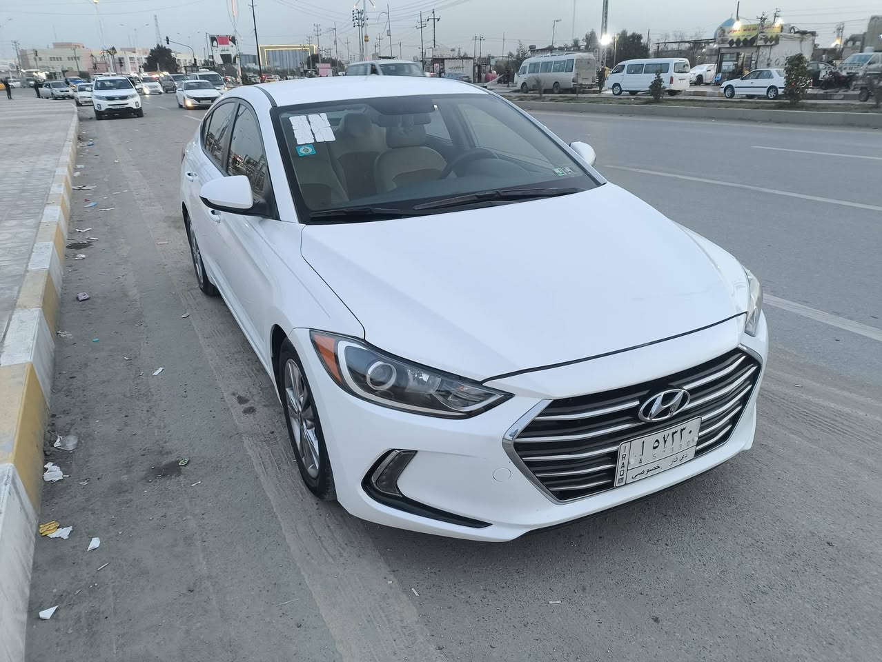 السلام عليكم
هونداي النترا 2017 وارد امريكي محرك 2000 دوش حره تحويل مباشر حادثه بنيد فقط بدون ضرر داخلي مواصفات شاشه كبيره كامره دواره بلاجكتور ويل كب  تحكم استيرن فول داخل لونين ثلاث انضمه قياده السياره  جديد ماشيه 47 الف حقيقي  للتستفسار *********** مكاني ناصريه
