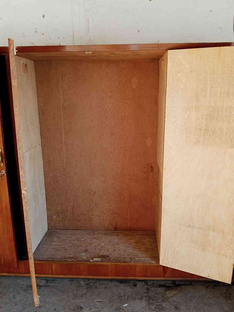 قنصور 4 ابواب السعر 130 للأتصال *********** أو *********** موصل, نينوى
