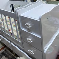 سرير أطفال • استخدام قليل • جديد