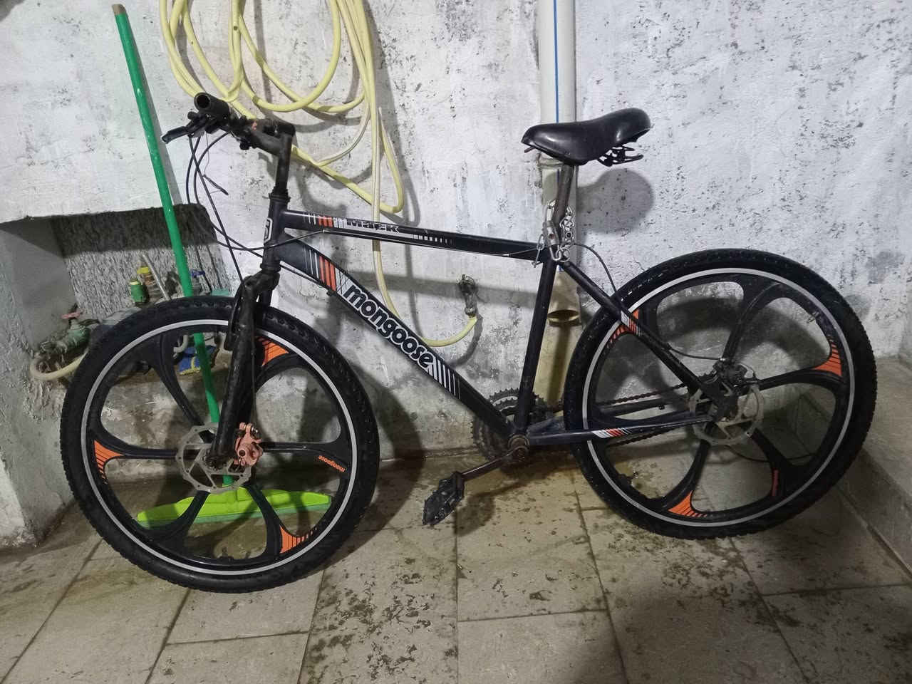 السلام عليكم
بايسكل للبيع السعر 50 المكان الشعب حي البساتين 
يحتاجه فقط زنجبيل وعقرب وبي مجال للطيبين


**إذا كنت صاحب هذا الإعلان وتريد حذفه لأي سبب، رجاءا أرسل رسالة إلى الدعم الفني**