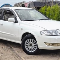 موديل ٢٠٠٩ • مكينة ١٫٨ • لون أصفر