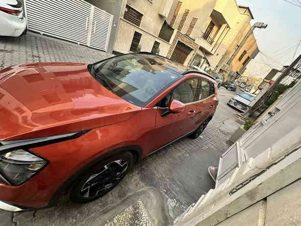 السلام عليكم
   سبورتاج للبيع 
(لون مميز مشمشي)
كيا سبورتج موديل 2023 السيارة مكفولة بيه ملاحضات بسيطة 

رقم اربيل رقم جديد

ماشيه 24 الف 🚨✅

خليجي موديل 2023✅((ضمان الدولية )
داخلة ضمان الوكالة 

بانوراما ✅

سعة المحرك 2.0L✅

مرتبط بناقل حركة أوتو 6 نمر✅

كشن السائق كهرباء مع تدفئة الكشنات والمقود ✅

حساسات خلفية أمامية ✅

لايت زينون + LED✅

كشافات ✅

بك لايت LED✅

حجم الاطار 235/50R19✅

ويل كب ✅

4 دسك✅

ماسحة خلفية✅

اريل نفكيتر ✅

مفتاح التشغيل بصمة نزول وصعود الجام بالريمونت✅ (بصمتين موجودة)

دشبول شاشة ✅

شاشة Apple Car play✅

كاميرا دوارة ✅

مثبت السرعة Cruise✅

المودات والأوامر الصوتية✅

أوضاع القيادة  Drive Mode✅

فحص أنظمة السيارة ✅

حساسات ضغط اطارات ✅

شفتات مقود✅

قطعتين تبريد✅

هاند بريك كهرباء ✅

ا ABS ✅

ا Auto Hold   أوتو هولد✅

ا ISOFIX   مثبت مقعد الطفل✅

نظام مانع الانزلاق✅

نظام نزول المنحدرات ✅

اشارة في المرايا الجانبية✅

مخرج منفذ الطاقة✅

ا  Bluetooth ✅

شاحن هاتف Wireless ✅

كشنات مغلفه

صندوك كهربائي

موقع: بغداد /الاعظميه
السعر خاص
الرقم ***********
