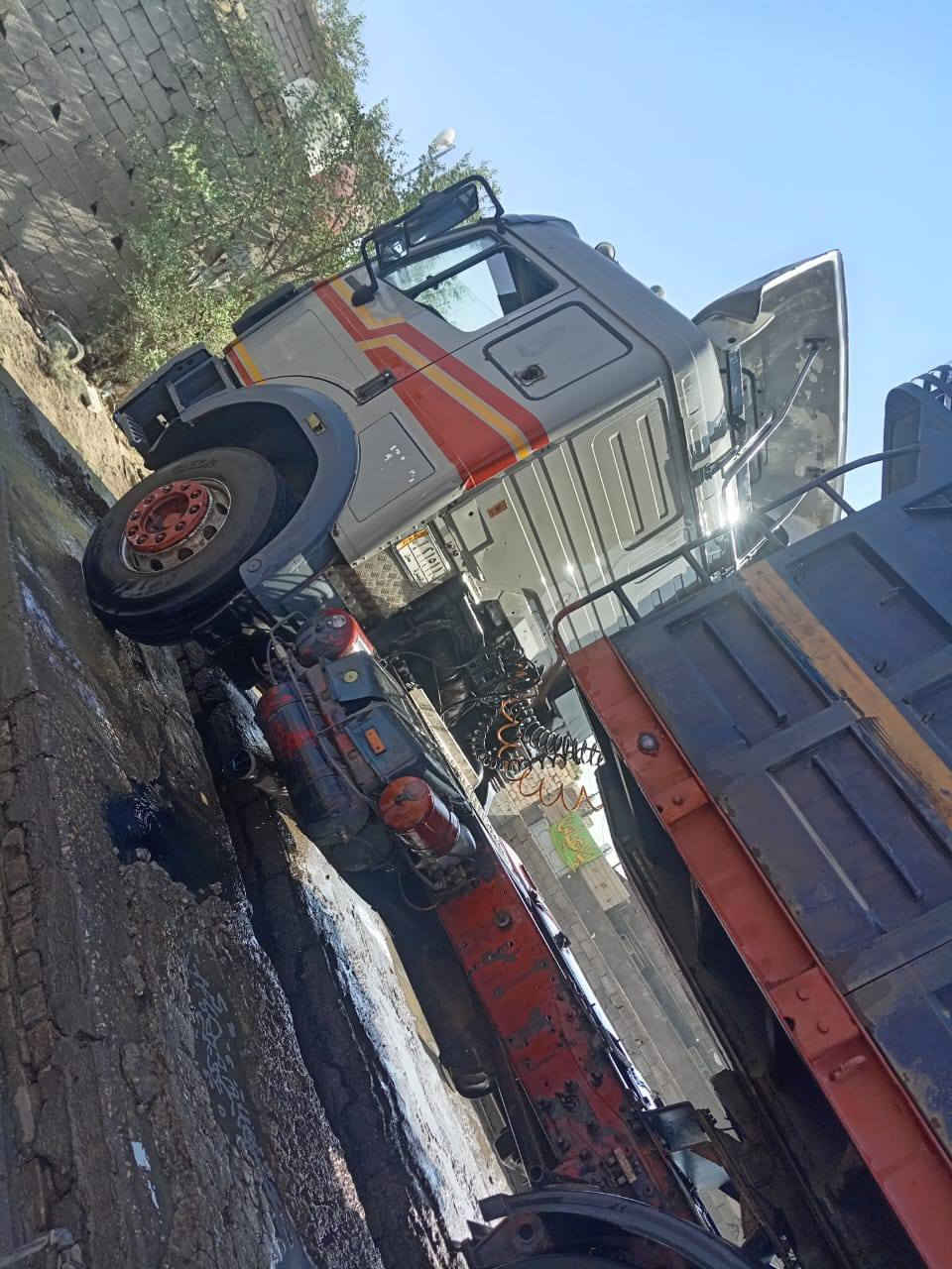 للبيع كرواتي بس راس موديل 92تخم تاير سياره شاسي مكفول سنويه جديده للاستفسار رقم الهاتف ***********
