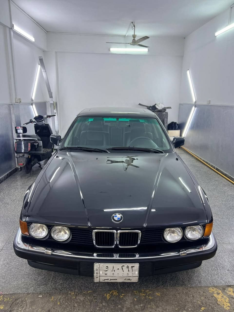 BMW 730i
موديل 1991
السياره فتحه 
كشنات كارتير كهرباء
بطاين خياط
السياره جديده بمعنا الكلمه
اي نقص مابيها 
السياره كفاله عامه من الحادث مصبوغه للجماليه فقط
للأستفسار 
***********
العنوان  بغداد البلديات
