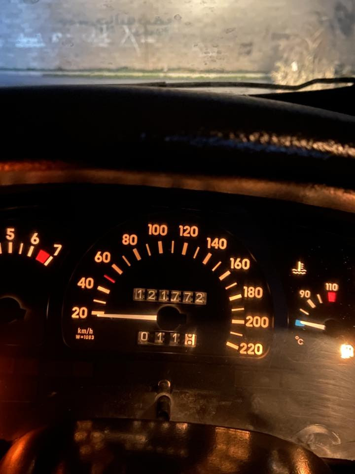 أوبل فكترا 1992
حجم 16 
كير محرك شرط 
طخم امامي خلفي جديد
سيارة مثل الطبة
كوبون بانزين
طخم تاير زوج جديد وزوج نص
دوشمة كهربائيات كلها شرط 
كيلومتر رون كيج حماوة كلها شغالة
صبغ عام 
بيها طخة بل جاملغ الامامي 
وطخة بخشم البكلايت ومعدلات 
سيارة مال جناي
سعرها 42 بيها مجال للشراي
شراي اتصل او واتساب ***********
