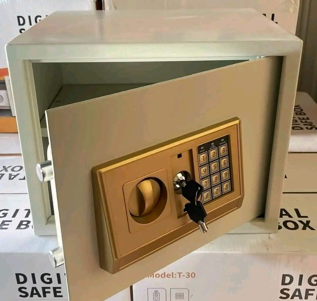 ***********للحجز

#نسعى_للحفاظ_على_ممتلكاتك💪💪😍😍

قاصة حديد غير قابلة للفتح او الكسر

قاصات عملية وممتازة

تستخدم لخزن المجوهرات 💎
والاموال 💵💵 والاشياء الثمينه كالاوراق والمستندات وغيرها
تعمل بنظام المفتاح 🔑🔑
والرقم السري و الباسورد تكدر تغيره انت
يمكن تثبيتهه بالحائط ( حسب الرغبه )
#القاصة_الوسط
العرض (( 30 سم ))
الارتفاع (( 20 سم ))
العمق (( 20 سم ))

السعر  50 الف فقط😍😍

#القاصة_الكبيرة
العرض (( 35 سم))
الارتفاع ((25 سم ))
العمق  (( 25 سم ))

السعر 60 الف 😍😍

توجد خدمة توصيل لجميع المحافظات 5 الف فقط  😍😍 🚕🚕🚕
