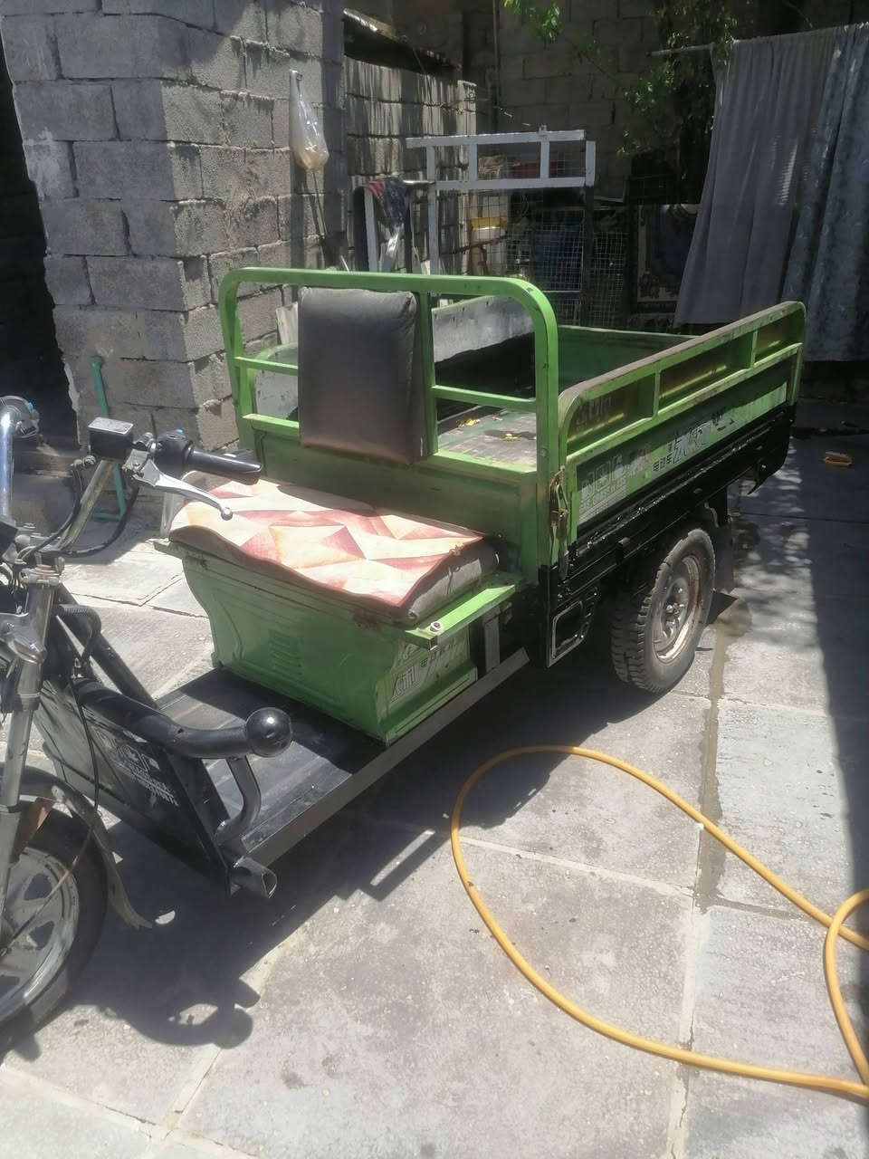 ستوته شحن باتريات جديده كله شغاله السعر سبعميه الف بغداد الراسه العبيدي ***********
