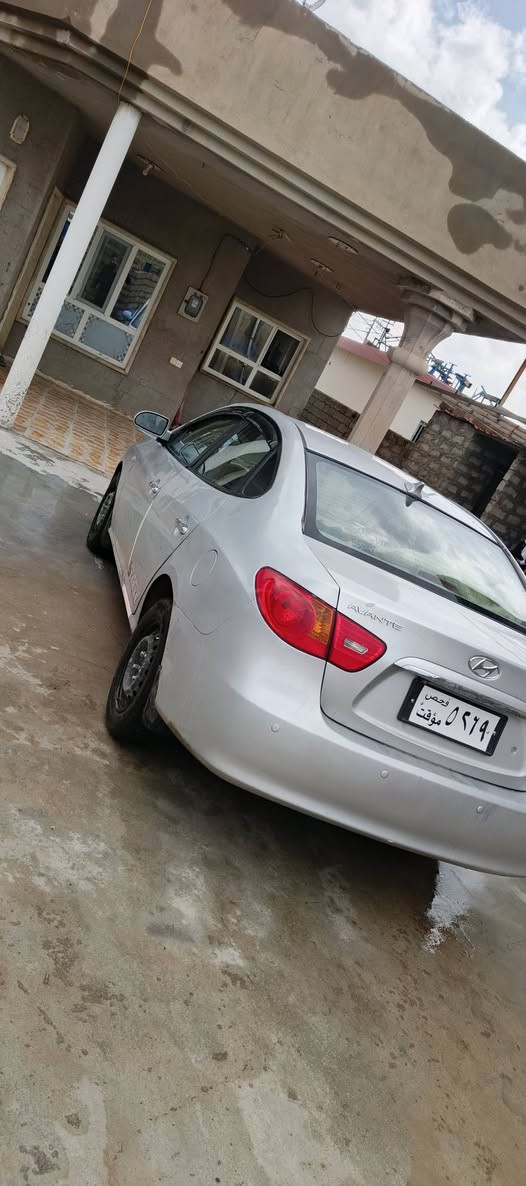 بسم اللە بەناوی خواا
هۆنداا ئاڤانتی مودێل 2007 براوەی دوبەی مەنافێس عسلی پاکانەی لەگەلە بەشەرتی غرامە هەمی تشتی بەشەرتە گیر مەکینە تەقە رەقە تەخم تایەی نوێ تازە بەستومە سعر 55و مەجالێکی برایانە...!
***********
