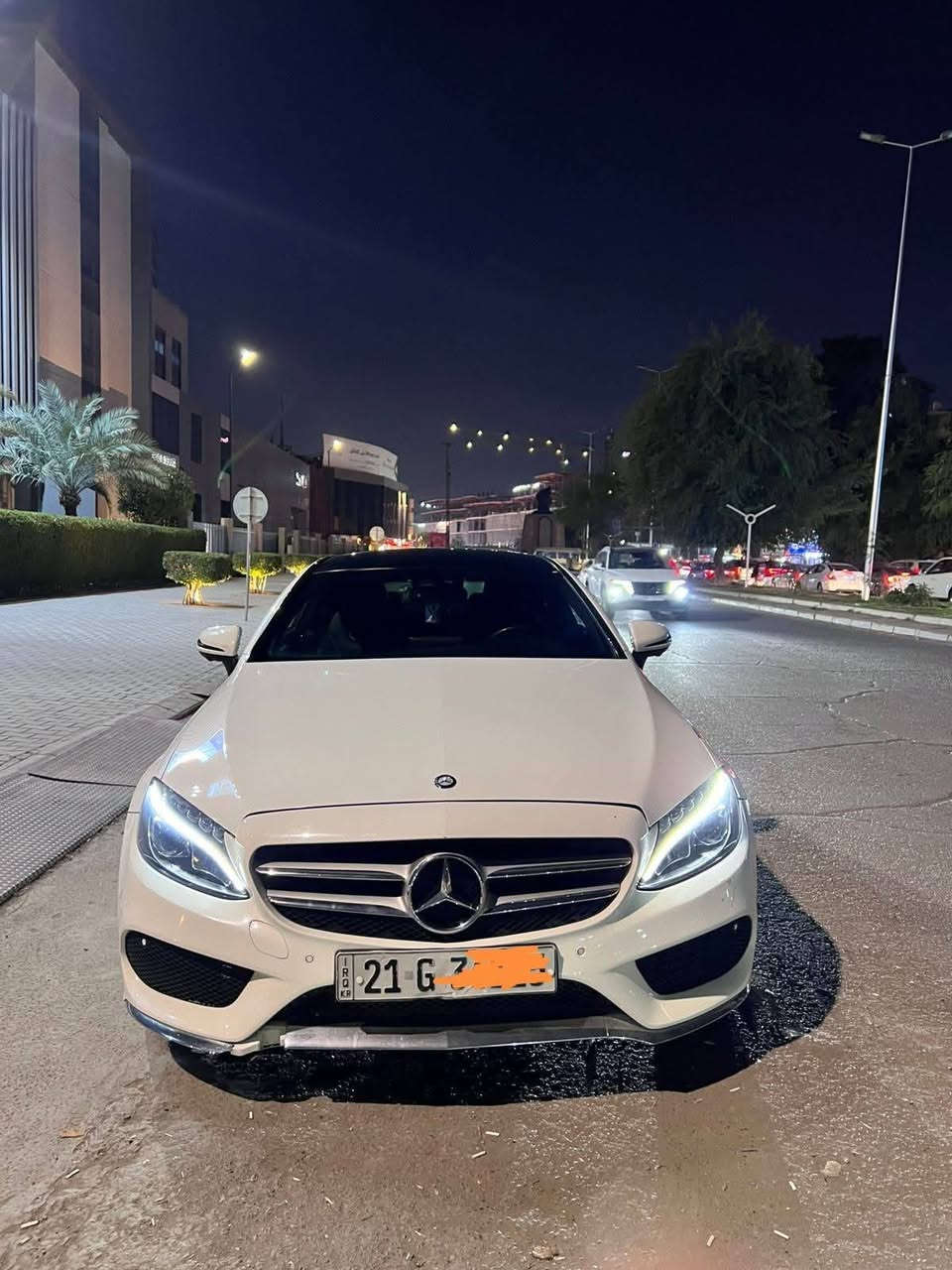 مرسيدس C300 2016
وارد ألماني كفاله عامه فقط الجاملغ الأمامي صفحه السايق مبدل نفس الون وجاملغ القديم موجود بيه مكانات بارد فقط السياره كفاله من الصبغ 
اوردر خاص ( فصين)   دبل ماوس
شاشه كبيره
٤ كامرات
حساس امامي خلفي
سستم سماعات برومستر
تدفئة كشنات
رادار امامي
رادار خلفي 
نقطه عمياء
جنطه كهرباء
داخل الوان متغير (٣ الوان)
لايتات زينون دبل عدسه( داينمك) 
بك لايت ليد
استيرن تدفئه
بصمه تشغيل 
بصمه ابواب
اوتو بارك 
ممشى:١٠٥الف كيلو
وبعد هواي مواصفات بيها معروفة
مكانه بغداد
السعر ١٨٥ ورقه وبيه مجال بيع مستعجل 
للأستفسار ***********
