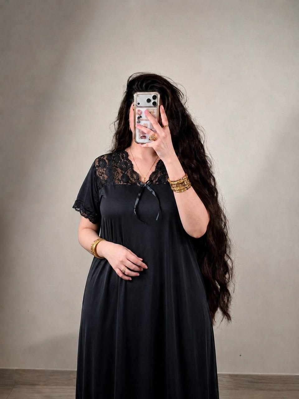 دشداشة بسواد فاحم ملكي 🖤🖤
تصميم ناعم ومرتب يبرز الأنوثة بذوق راقي 🖤
قماش خفيف ومريح بقصة انسيابية تجنن ❤️ 

القياسات / فري سايز تلبس من وزن 50 الى 80 كيلو ✔️

🚘يوجد خدمة توصيل لجميع محافظات العراق


**إذا كنت صاحب هذا الإعلان وتريد حذفه لأي سبب، رجاءا أرسل رسالة إلى الدعم الفني**