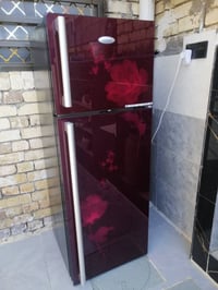 للبيع ثلاجه نظيفه كلش السعر 180 وسرير طفل ب  50 للاستفسار 07817292224