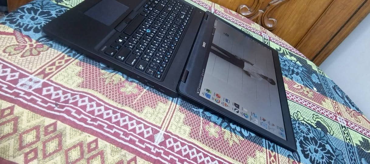 💻 لابتوب عملي وأنيق مناسب للدراسة، الشغل، والتصفح اليومي.
💻 للبيع: لاب توب Dell Latitude 5580 (إصدار الأداء العالي)
​جهاز عملي وقوي من فئة الـ Business Class المعروفة بتحملها وأدائها المستقر. إليكم كامل التفاصيل الفنية:
​🚀 الأداء والمعالج
​المعالج (CPU): Intel® Core™ i5-7440HQ بسرعة 2.80 جيجاهرتز.
​ملاحظة: هذا المعالج فئة HQ (أداء عالٍ) وليس الفئة الاقتصادية العادية.
​الذاكرة العشوائية (RAM): بسعة 8 جيجابايت.
​🖥️ النظام والبرمجيات
​نظام التشغيل: Windows 10 Pro (أصلي).
​نوع النظام: 64-bit.
​وضع الـ BIOS: يعمل بنظام UEFI الحديث.
​🛠️ المواصفات الإضافية
​الموديل: Dell Latitude 5580.
​اللوحة الأم: Dell الأصلي.
​حالة النظام: مستقر ويدعم التشفير والأمان المتقدم.
​💡 يتميز هذا الجهاز بتصميمه المتين المخصص للاستخدام الشاق، وهو مثالي للمهندسين، المبرمجين، أو الطلاب الذين يبحثون عن أداء ثابت.تصميم متين وجودة تصنيع عالية من Dell 💪
✅ شاشة واضحة ومريحة للعين
✅ كيبورد احترافي مريح في الكتابة
✅ منافذ متعددة (USB – VGA – LAN – HDMI)
✅ أداء مستقر وسريع للاستخدام اليومي
✅ حالة ممتازة ونظيف جداً
🎯 مثالي للطلاب، الموظفين، وأصحاب الأعمال
📍 جاهز للاستلام
💰 السعر مناسب وقابل للنقاش 450 الف ***********
