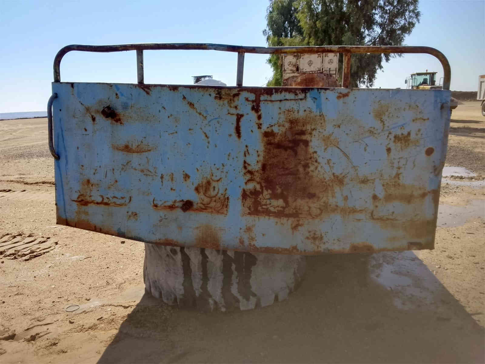 السلام عليكم 
صطحية للبيع نضيفة 
الطول والعرض داخل موجود صور 
#السعر 2,750 وبيه مجال اي ستفسار رقم 
*********** المكان كربلاء
