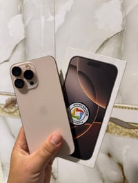 ايفون 16 برو ماكس ذاكرة 256  بطارية 100% نظافة 100% مبدل ضهر ليزر فقط ...