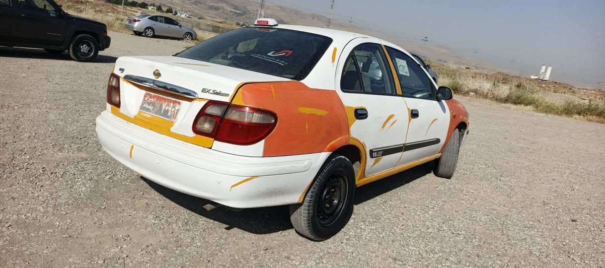 سەنی 2001  سورسپی سێ پارەچەی دهۆک  پێشو دوای دەعی نییە گێڕو مەکینەی زۆر بێ عەیبە تەبریتی ئیشەکات یەک دینار مەسروفی نیە نرخی  69گەڵا  معامەلەیکی کەمی هەیە ***********
