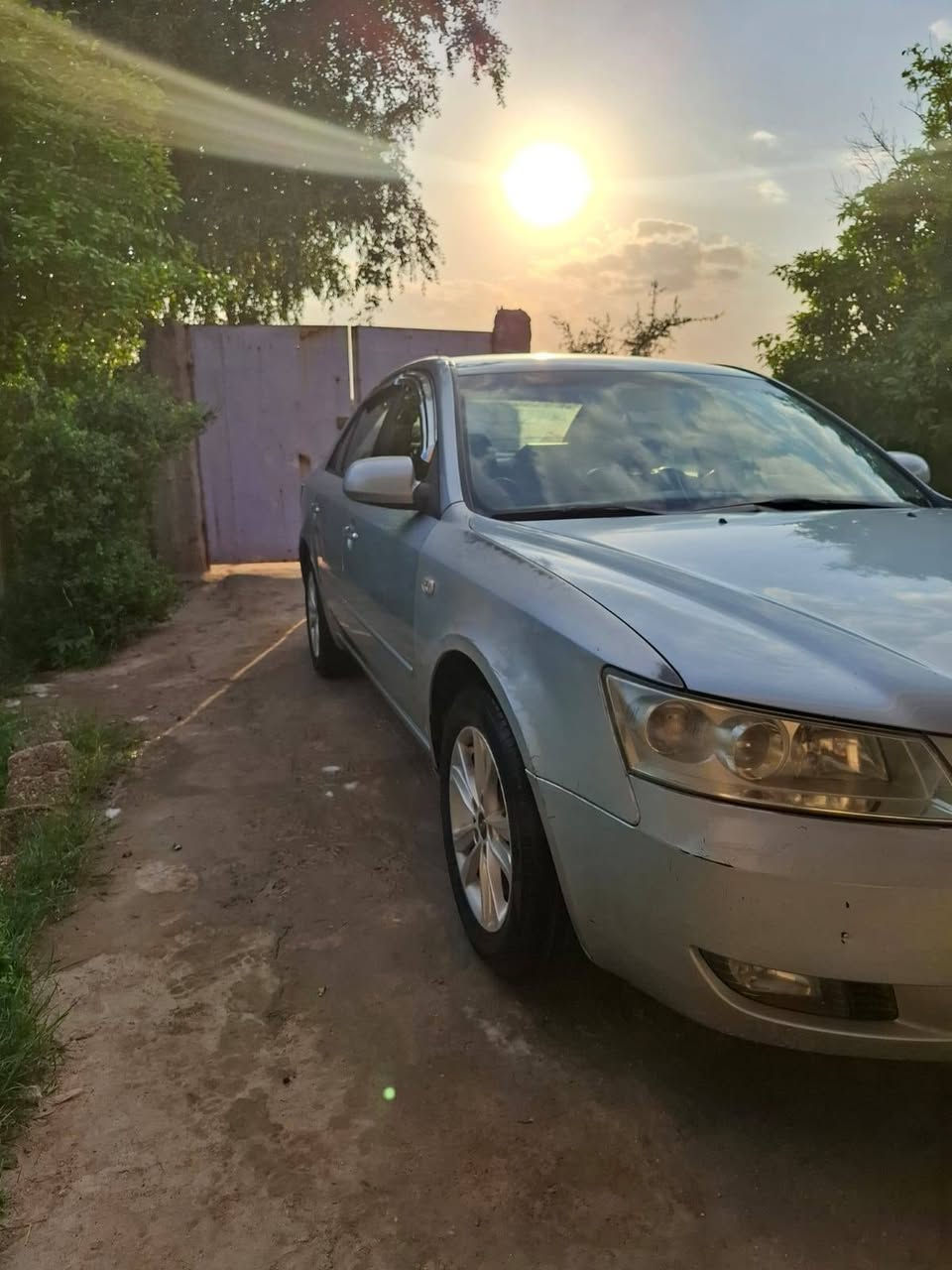 سلام عليكم ورحمة الله 
سوناتا 2007 وارد كوري خط واحد . رقم أربيل جديد سنويه جديده بأسمي . 
كفاله عامه من الضربه والصبغ فقط جراد بجاملغ واحد الأيمن 
جاهزه حداديه تبريد ويل كب جديد تايرات جدد 
ماشيه ١٦٠ حقيقي 
معروضه ب١٠٠ وبيها مجال . 
للاتصال . بابل ابي غرق 
خيط بخار بسيط بدون تنقيص بدون دخان.  
 *********** اتصال فقط مامتواجد عالفيس . مراوس بيع حسب القناعه
