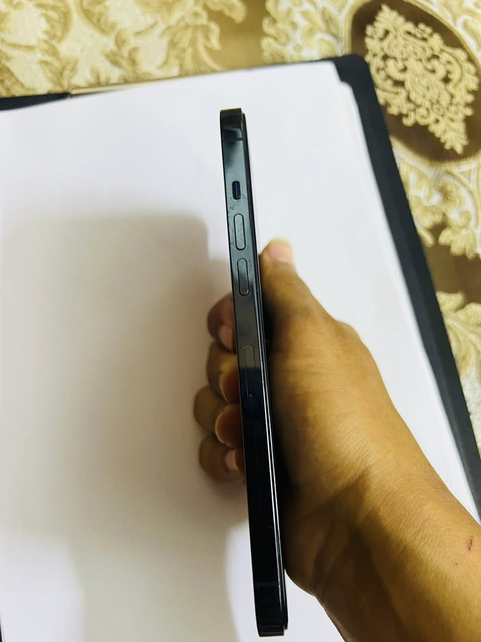 السلام وعليكم
ايفون 12 برو ماكس للبيع ذاكره256 بطاريه 79  نموذج M دبل سمكرت ZA  مايعبر هوه شرط مامفتوح السعر خاص او الاتصال عل رقم  ***********
