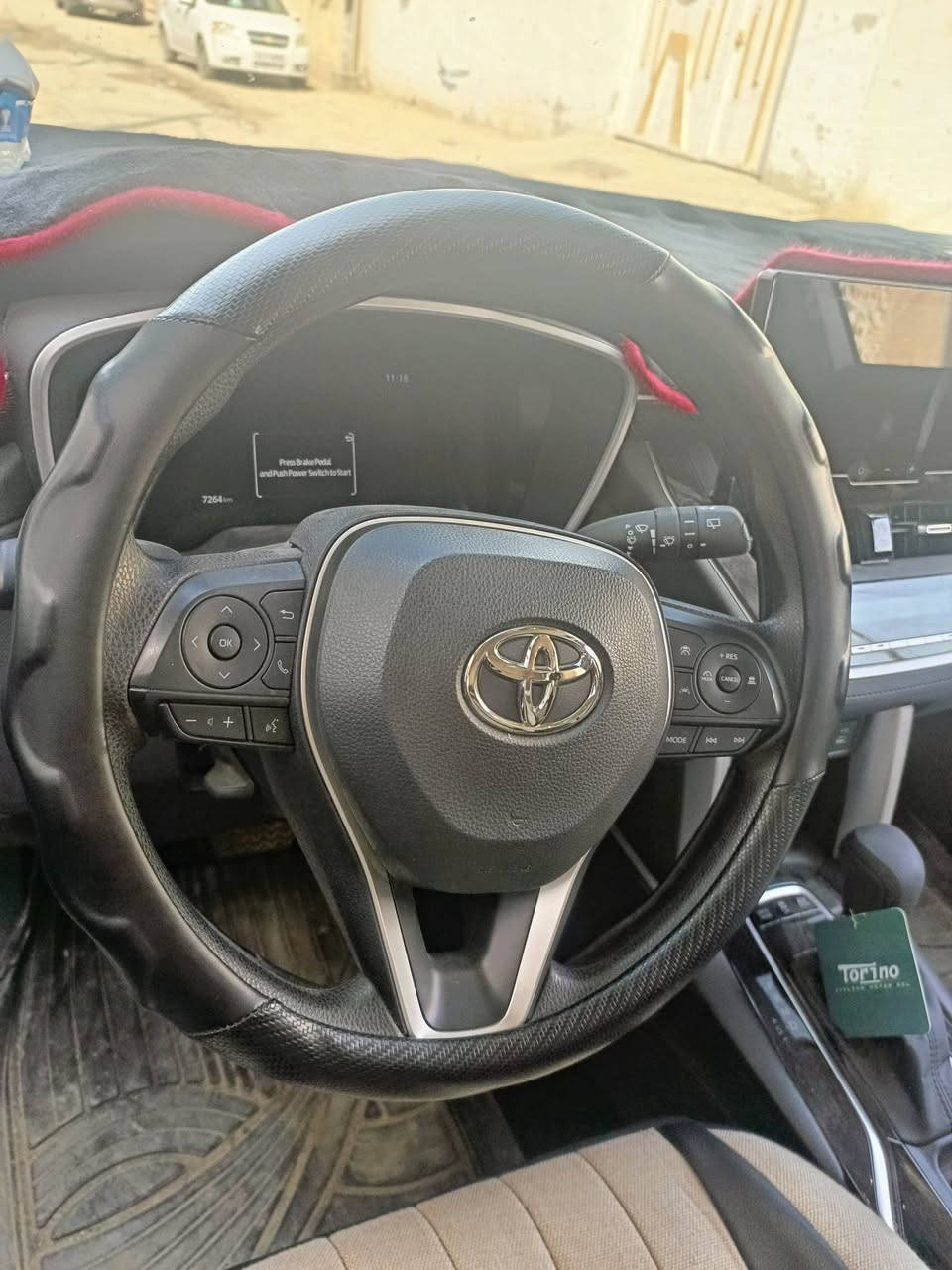 سياره هايبرد فوت لندر ماشيه ٧٠٠٠ فقط رقم بغداد دولي باسمي مكفوله كفالة عامه  محرك ٢٠٠٠ فتحه بالسقف للبيع او مراوس توكسان حديثه يعني ٢٤ او ٢٣ مكان السياره نجف المناذره  هذا رقمي *********** و اهلا وسهلا...
