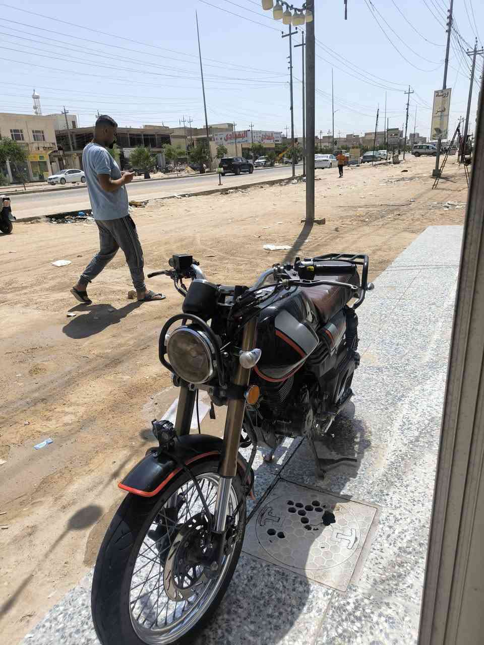 دايون لايتي 
مديل22
رقم وسنويا بابل
مداور ثاني يوم بسمك 
دراجه كل نقص مابيه كهربائيات 
محرك كفاله كلشي مامفتوح بي كلجات توني مبدلهن شركه اصليات شلعه فول 
بيع مستعجل 1500 وبيه مجال حك جيه
بل عافيه على ياخذها
مكاني النجف الاشرف


**إذا كنت صاحب هذا الإعلان وتريد حذفه لأي سبب، رجاءا أرسل رسالة إلى الدعم الفني**