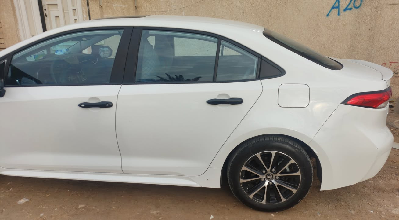 📣 إعلان بيع: تويوتا كورولا هايبرد 2025 (فل مواصفات)
تويوتا كورولا هايبرد موديل 2025 بحالة الوكالة، قمة النظافة والرفاهية
​⚙️ المواصفات والمميزات:
​المحرك: هايبرد (H2/H3) - اقتصادية جداً في استهلاك البنزين.
​المسافة المقطوعة: 24,000 كم فقط.
​المقصورة: كشنات جلد (Premium Leather) بحالة الوكالة.
​التحكم: كرسي السائق كهربائي (Full Electric Adjustment).
​أنظمة الأمان: رادار أمامي، نظام تحديد المسار، وبقية أنظمة Safety Sense المعروفة.
​🛡️ حالة السيارة (بكل أمانة):
​السيارة مكفولة بالكامل (صبغ عام وشاصي ومحرك).
​ملاحظة وحيدة: وجود شك بسيط في الدعامية الخلفية (مخيطة بدون صبغ) للحفاظ على صبغ الوكالة، وهي موضحة بالصور.
​💰 السعر المطلوب:
​14,500 دولار أمريكي (شدة و45 ورقة).
رقم بغداد 11
​📍 الموقع: كربلاء 
📞 للتواصل والاستفسار: خاص


**إذا كنت صاحب هذا الإعلان وتريد حذفه لأي سبب، رجاءا أرسل رسالة إلى الدعم الفني**