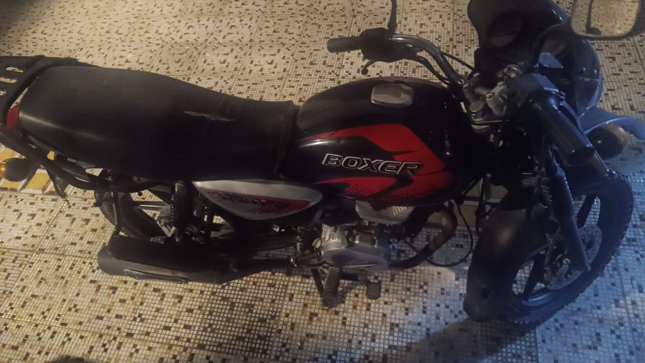 دراجه بوكسر رقم وسنويه جاهزه مكاني ابو الخصيب سعر١٦٠٠قفل الأتصال واتساب عالرقم*********** البصرة, العراق
