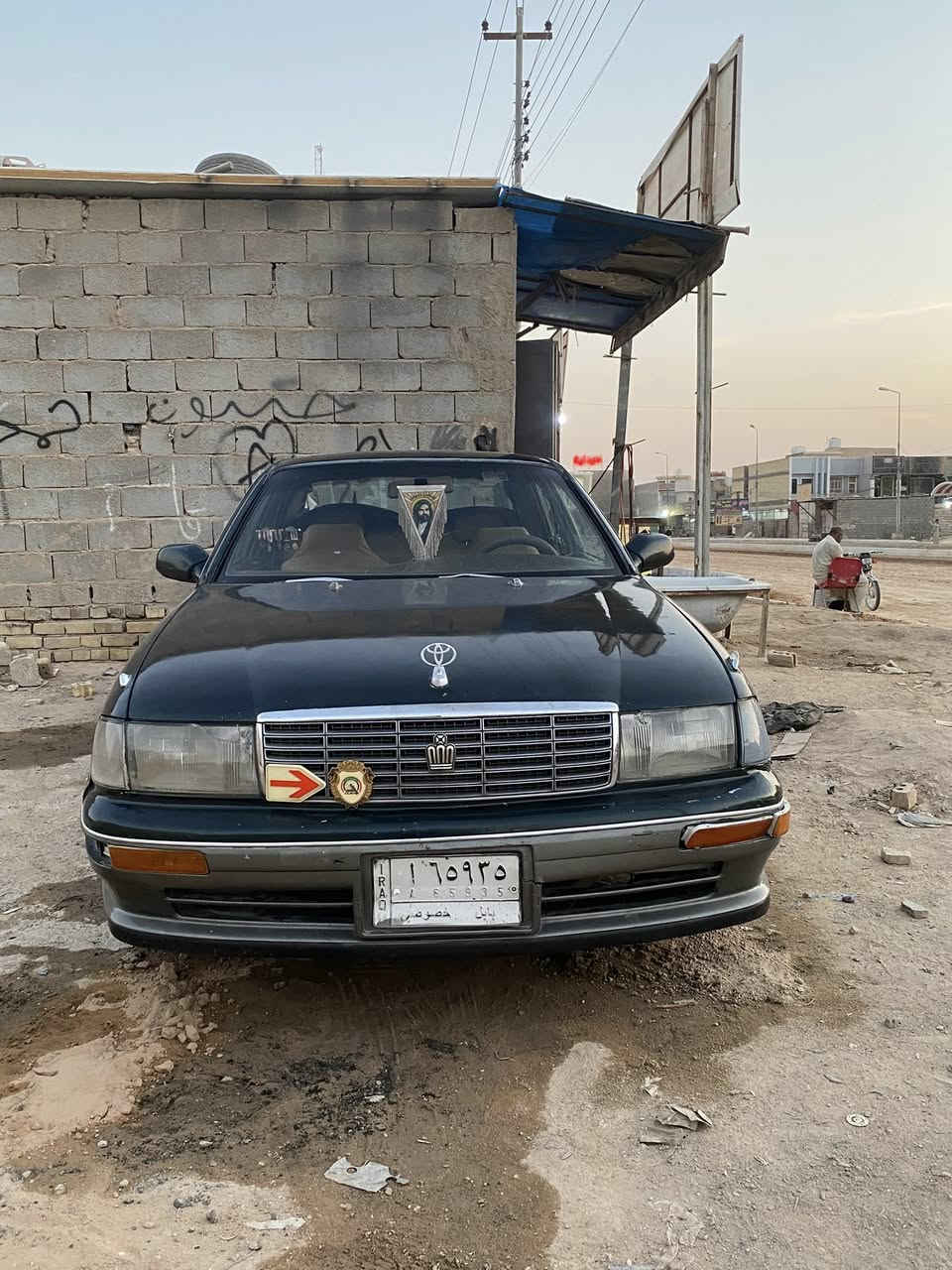 سلام عليكم سياره بطه متصل للبيع فقط مكينه ثنين ونص وكير وحداديه وتخم تايرات جدد شرط رقم بابل مشروع وطني تحويل ثاني يوم سنويه ما نافذه مكفولهً من الضربه والكص ونقل جثه سياره كفاله عامه تبريد ثلج ❄️ دواخل نظيفه كهربائيات كلها شغاله من الدعاميه الدعاميه السعر 41وبيها مجال مكان كربلاء رقم الهاتف***********
