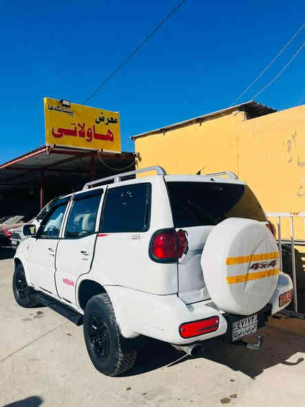 نيسان موديل 2000
گير عادي دبل اكسن
رقم دهوك شرط تحويل عليها 3 اوراق غرامه ينزل سعر 
داخل اصفر داخل و خارج نضيف 
سياره گير و محرك شرط بدون عيب 
داخل و دوشمه جديد 
دبل سپير 
تبريد حار و بارد شغال 
سعر 45 و مجاف و ٣ اورق غرامه ينزل 
عنوان شيخان 
*********** شيخان
