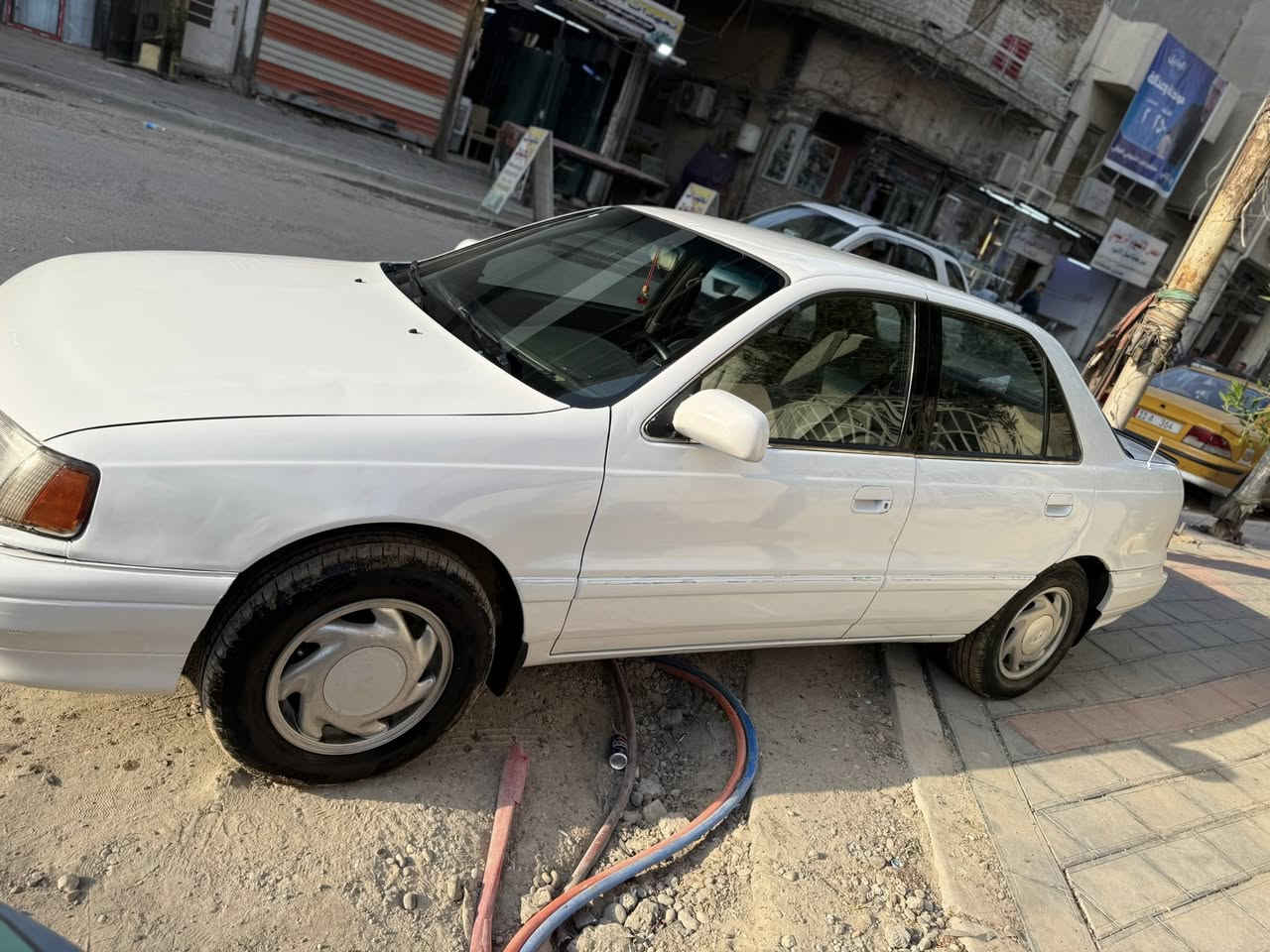 السلام عليكم
سيارة النترا مسطرة 1993
محرك جبيرة كير أوتوماتيك 
سيارة خير من الله 
تخم تاير جديد 
سيارة جاهزه من كلشي 
السعر 38 و بيه مجال لطيبين
رقم الهاتف ***********
بغداد الكاظميه
