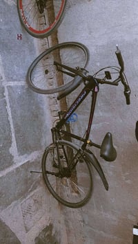 بايسكل /28×C_700/ من ماركة. شيمانو....!!!كامل مابي اي نقص...فريم عالي ...