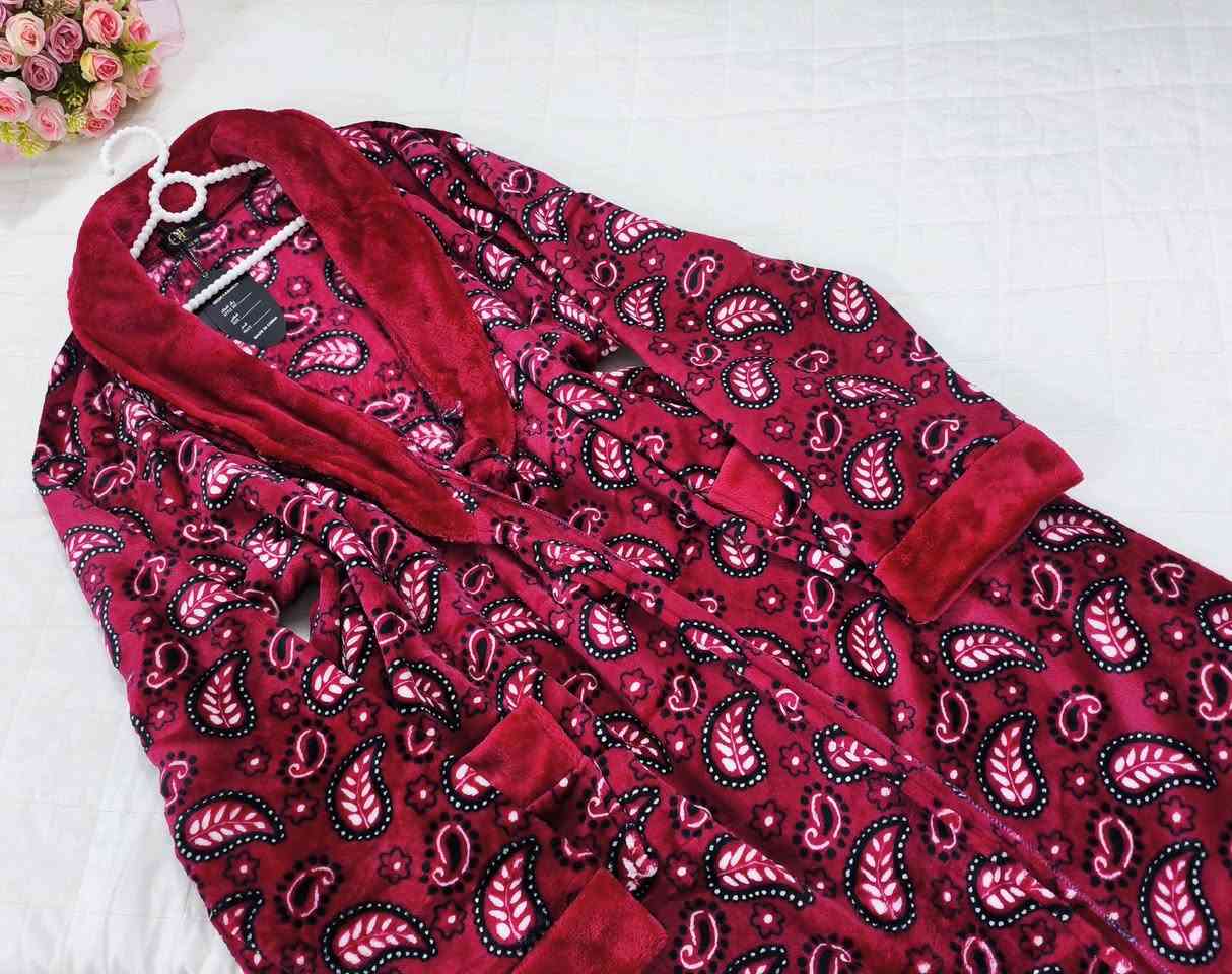 روب نسائي فرو ثقيل خامه ممتازة 
السعر 👈 ١٠ الف فقط
قياسات  L. XL. XxL. XxxL
فري سايز وزن 60__90
متوفر جمله مفرد 
سعر الدرزن 105
للحجز رقم الهاتف ☎️ وعنوان 🏢
متوفر توصيل داخل النعمانية 🚕
🔴 العنوان / واسط / نعمانية خلف الكراج شارع حمزه الرسن
رابط الانستا/https://www.instagram.com/wkllkhgt?igsh=cjl4bXZjYmFoNXNh
متوفر توصيل جميع المحافظات  🚛 
رابط القناة https://t.me/ggbkuu
*********** واتساب
*********** واتساب
*********** واتساب
