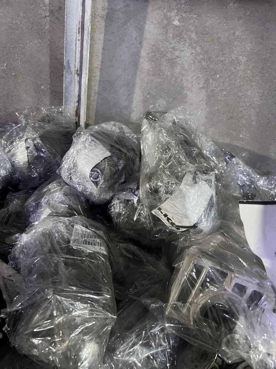 سلام عليكم
سلفات يوگن تاهو سيرا كاديلاك من٢٠٢١ ل٢٠٢٦من ٢٠٠٧ ل٢٠١٥ من ٢٠١٥ ل٢٠٢٠ كله موجود سلف وديمنو
اصلي تفصيخ شرط وضمان 
اسعار مناسبه 
جمله /مفرد 
توصيل اكو 
الاستفسار***********
***********
