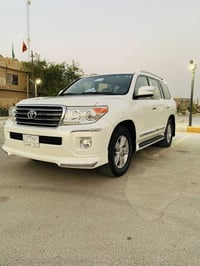 لاندكروزر GXR • ٢٠١٥ • رقم بغداد