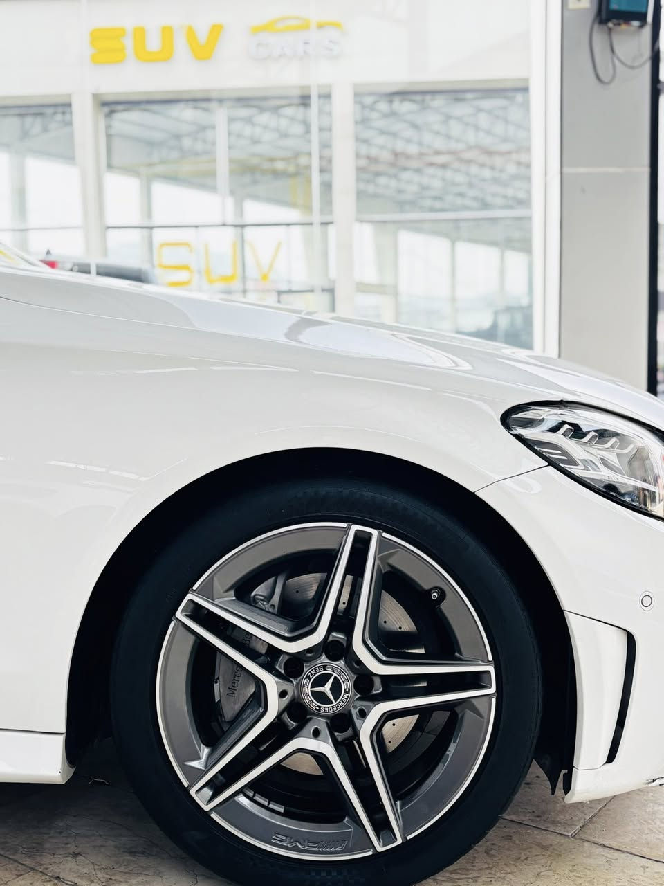 الماركة: مرسيدس بنز
C200_AMG :الموديل
السنة: 2019
المسافة المقطوعة: 70,000 ميل
الضمان: ضمان
ناقل الحركة: 9 سرعات
عدد الأسطوانات: V4
سعة المحرك: 2.0L لتر
القوة 228 حصان
الشاحن التوربيني: شاحن توربيني مزدوج
نظام الملاحة GPS: نعم
الحساسات: أمامية، خلفية
الكاميرا: كاميرا واحدة
العجلات: مقاس 19 بوصة
المصابيح: متعددة الشعاع LED
نوع المقاعد: كهربائية + مدفأة+دبل ماوس
نظام المساعدة على الركن: مساعد الركن
الشاشة: شاشة كبيرة واحدة
الدولة: كردستان العراق
المدينة: دهوك
للمزيد من المعلومات
GTcars
السعر26.500$
📞***********
***********
